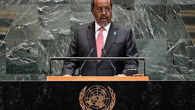 Security forces open fire on protesters in Mogadishu, killing one