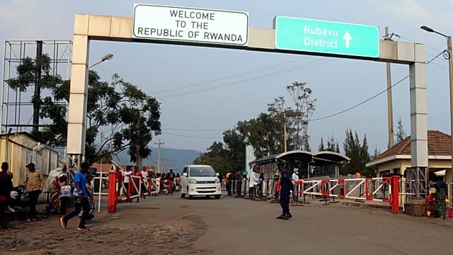 Traders in eastern Congo warn of shortages due to Rwanda border measures