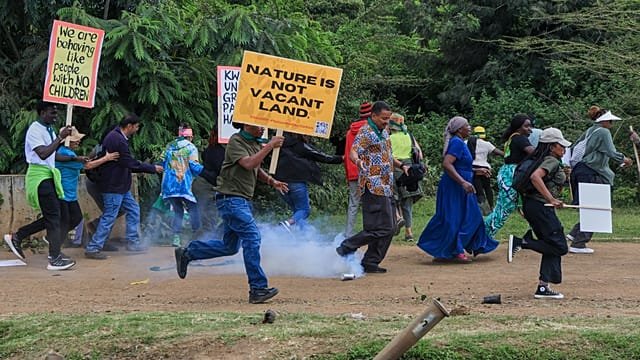 Activists protests over Nairobi National Park plan