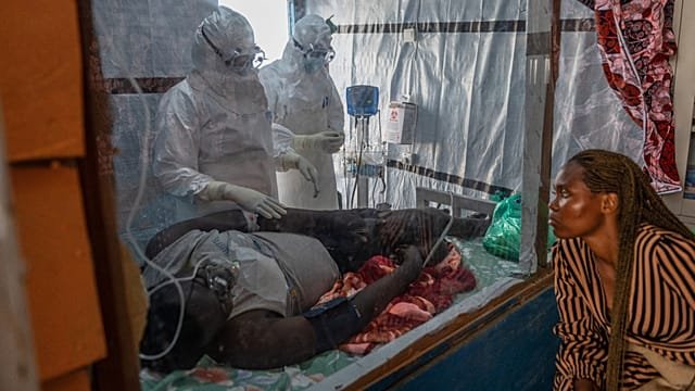Ebola: Health workers battle virus and stigma