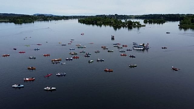 Germany: Bavarian lake procession marks centuries-old boat tradition for Corpus Christi