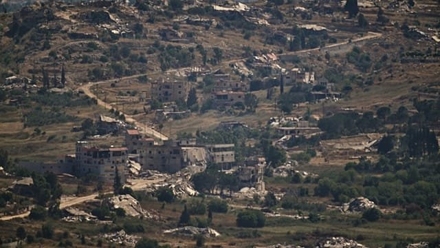 Southern Lebanon’s displaced Shiites fear return of old divisions
