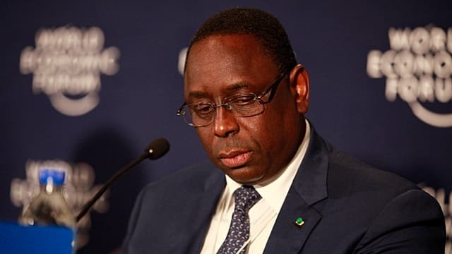 Senegal: Ex-president Sall arrives back for meeting with successor