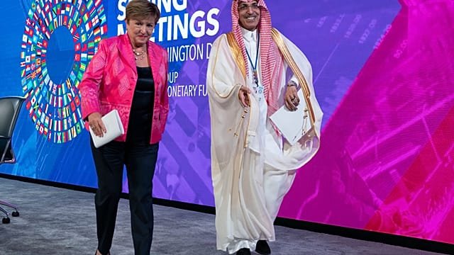 IMF lowers global growth forecast amid geopolitical tensions
