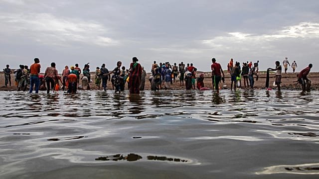 African migrants stranded in Yemen face growing humanitarian crisis