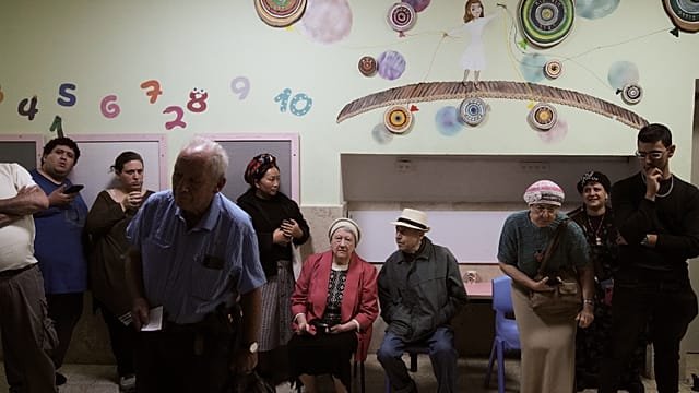 No clear majority emerges as Israel counts final election votes